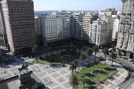 Plaza Independencia square - Department of Montevideo - URUGUAY. Photo #29711
