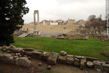 Ruinas de la época romana. Teatro antiguo. - Región Provenza-Alpes-Costa Azul - FRANCIA. Foto No. 29988
