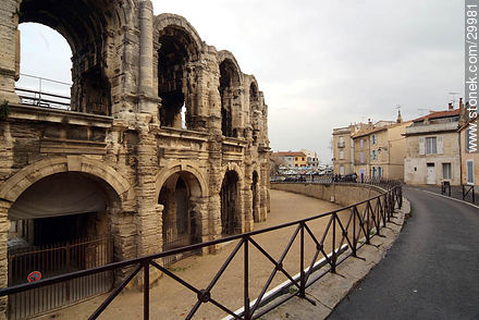 Arena of Arles - Region of Provence-Alpes-Côte d'Azur - FRANCE. Foto No. 29981