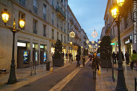 Rue du Général Perrier. Paseo de compras. - Región de Languedoc-Rousillon - FRANCIA. Foto No. 29931
