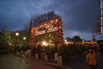 Feria de compras navideñas en Nîmes - Región de Languedoc-Rousillon - FRANCIA. Foto No. 29923