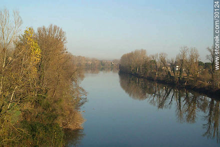 Río Tarne próximo a la ciudad de Montauban. - Región de Midi-Pyrénées - FRANCIA. Foto No. 30124