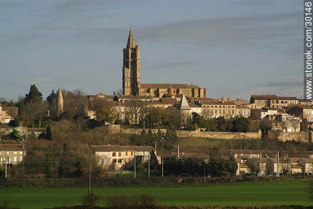 Church in the village of Avignonet-Lauragais - Region of Midi-Pyrénées - FRANCE. Foto No. 30146