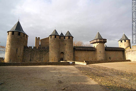 Entrada al castillo condal de la Cité - Región de Languedoc-Rousillon - FRANCIA. Foto No. 30219