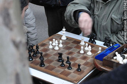 Chess in the street - Department of Montevideo - URUGUAY. Photo #30342