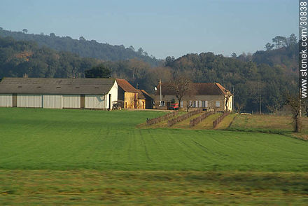 Aquitaine near the border with Midi-Pyrenées - Region of Aquitaine - FRANCE. Photo #30838