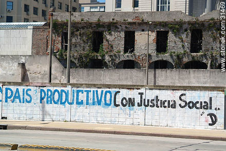 País productivo con justicia social - Departamento de Montevideo - URUGUAY. Foto No. 31469