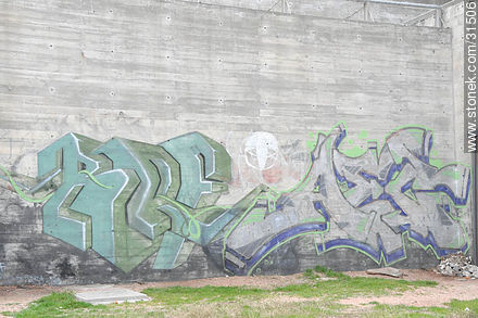 Graffiti in Montevideo - Department of Montevideo - URUGUAY. Foto No. 31506