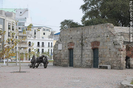 Las Bóvedas - Departamento de Montevideo - URUGUAY. Foto No. 31574