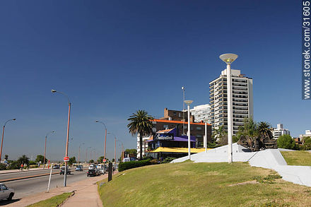 Armenian square - Department of Montevideo - URUGUAY. Foto No. 31605
