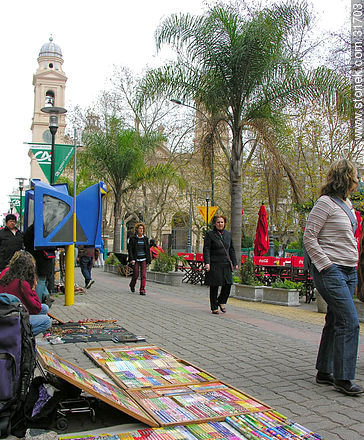 Sarandi pedestrian street - Department of Montevideo - URUGUAY. Photo #31703