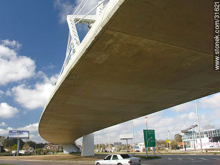 Bridge over Av. de las Americas - Department of Canelones - URUGUAY. Photo #31621
