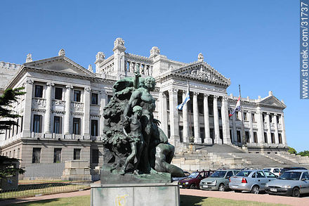 Palacio Legislativo - Departamento de Montevideo - URUGUAY. Foto No. 31737