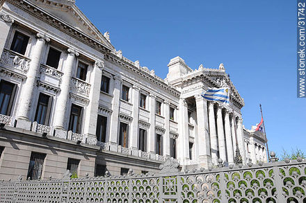 Palacio Legislativo - Department of Montevideo - URUGUAY. Foto No. 31742