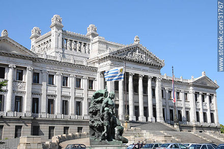 Palacio Legislativo - Departamento de Montevideo - URUGUAY. Foto No. 31767