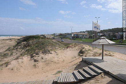 Playa a la altura del hotel Mantra - Punta del Este y balnearios cercanos - URUGUAY. Foto No. 31781