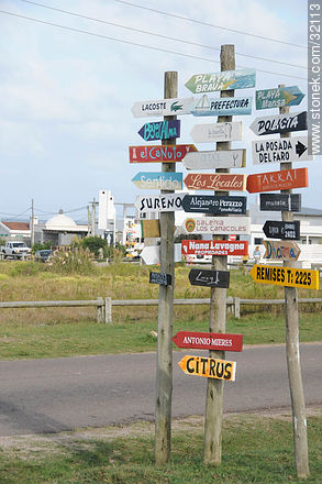 Signals - Punta del Este and its near resorts - URUGUAY. Photo #32113