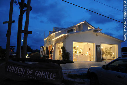 Store in La Barra - Punta del Este and its near resorts - URUGUAY. Photo #32154