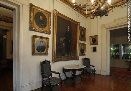 Museo Romántico - Departamento de Montevideo - URUGUAY. Foto No. 32296