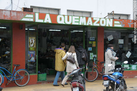 Streets of Tacuarembó city - Tacuarembo - URUGUAY. Foto No. 32609