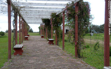 Galería de descanso - Departamento de Tacuarembó - URUGUAY. Foto No. 32555