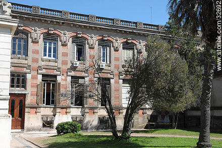 Facultad de Agronomía. - Departamento de Montevideo - URUGUAY. Foto No. 32692