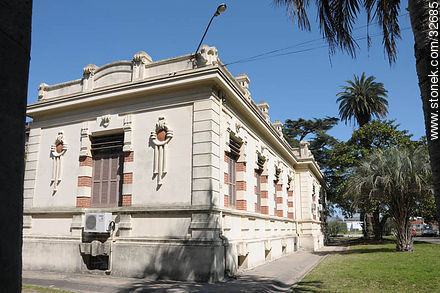 Facultad de Agronomía. - Departamento de Montevideo - URUGUAY. Foto No. 32685
