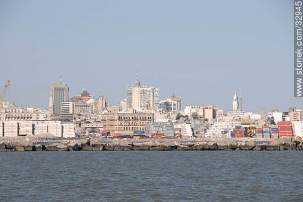 Puerto de Montevideo - Departamento de Montevideo - URUGUAY. Foto No. 32945
