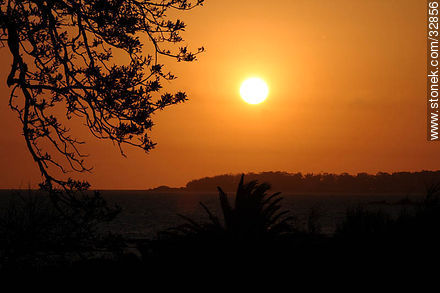 Atardecer en el día del Patrimonio - Departamento de Montevideo - URUGUAY. Foto No. 32856