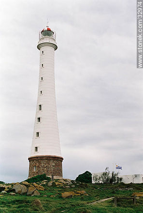 Isla de Lobos lighthouse. - Punta del Este and its near resorts - URUGUAY. Foto No. 32974