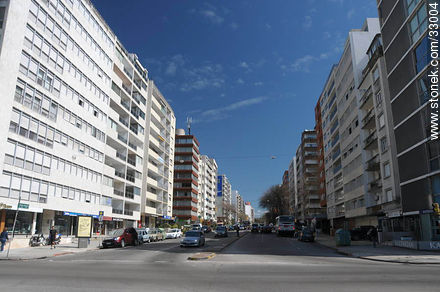 Bulevar España y Rambla - Departamento de Montevideo - URUGUAY. Foto No. 33004