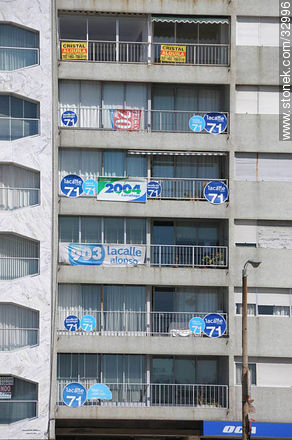 Se alquila balcón para publicidad política. 2009. - Departamento de Montevideo - URUGUAY. Foto No. 32996