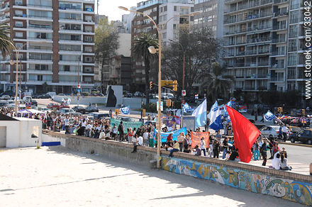 Caminata por el Día de los Animales el 4 de octubre de 2009, combinada con banderas de publicidad electoral. - Fauna - IMÁGENES VARIAS. Foto No. 33042