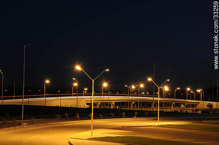 Vista nocturna del nuevo tramo de la ruta 101, 2009 - Departamento de Canelones - URUGUAY. Foto No. 33259