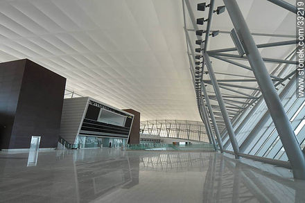 Second level hall of the new Carrasco airport, 2009. - Department of Canelones - URUGUAY. Photo #33219