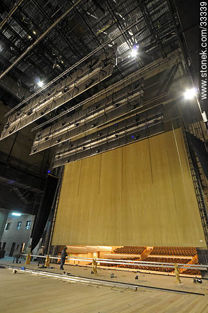 Escenario del Auditorio Nacional del Sodre - Departamento de Montevideo - URUGUAY. Foto No. 33339
