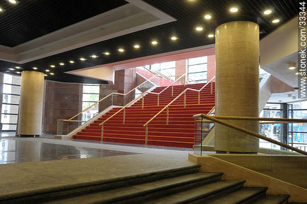 Hall central del Auditorio Nacional del Sodre - Departamento de Montevideo - URUGUAY. Foto No. 33344