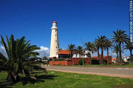 Punta del Este lighthouse - Punta del Este and its near resorts - URUGUAY. Photo #33994