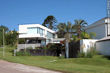 Residencias de Punta Ballena - Punta del Este y balnearios cercanos - URUGUAY. Foto No. 33902