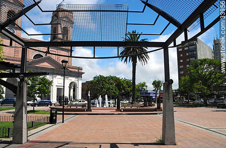 Maldonado square and cathedral - Department of Maldonado - URUGUAY. Foto No. 33956