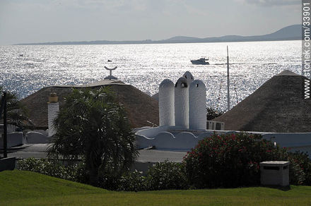 Residencia de Punta Ballena - Punta del Este y balnearios cercanos - URUGUAY. Foto No. 33901
