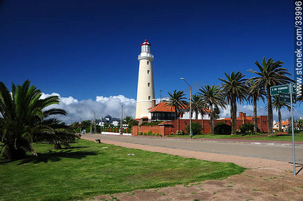 Punta del Este lighthouse - Punta del Este and its near resorts - URUGUAY. Photo #33996