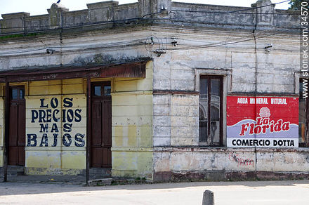 Antiguo comercio de San José. - Departamento de San José - URUGUAY. Foto No. 34570