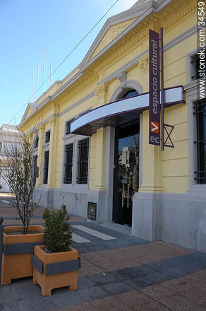 Espacio cultural de la capital  - Departamento de San José - URUGUAY. Foto No. 34549