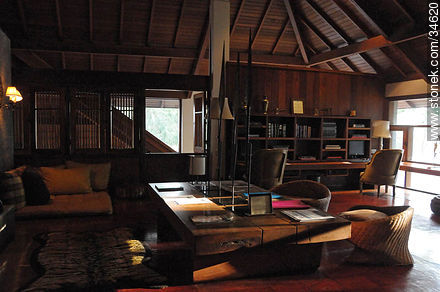 Estar y sala de internet del Four Seasons Resort - Departamento de Colonia - URUGUAY. Foto No. 34620