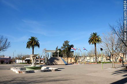 Plaza Lavalleja - Departamento de Soriano - URUGUAY. Foto No. 34834