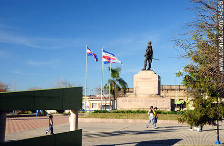 Plaza Artigas. - Departamento de Soriano - URUGUAY. Foto No. 34826