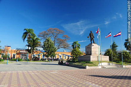 Artigas square in Mercedes - Soriano - URUGUAY. Photo #34820