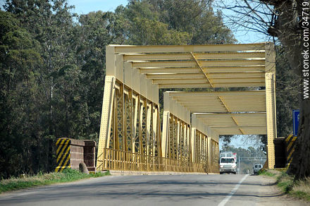 Bridge over the San Salvador river in route 21 - Soriano - URUGUAY. Foto No. 34719