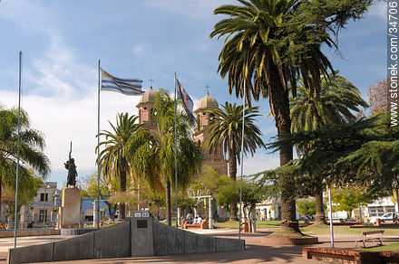Constitución square - Soriano - URUGUAY. Foto No. 34706